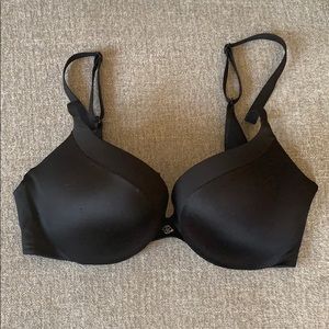 Victoria’s Secret  push-up/pigeonnant size 36B